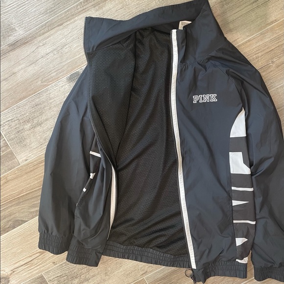 Victoria’s Secret PINK Black & White Logo Windbreaker Jacket | Size XS/S - Picture 4 of 5